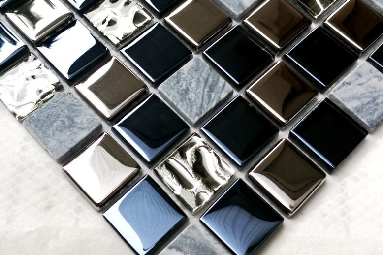 Custom glass mosaic tile patterns for unique interiors (1)