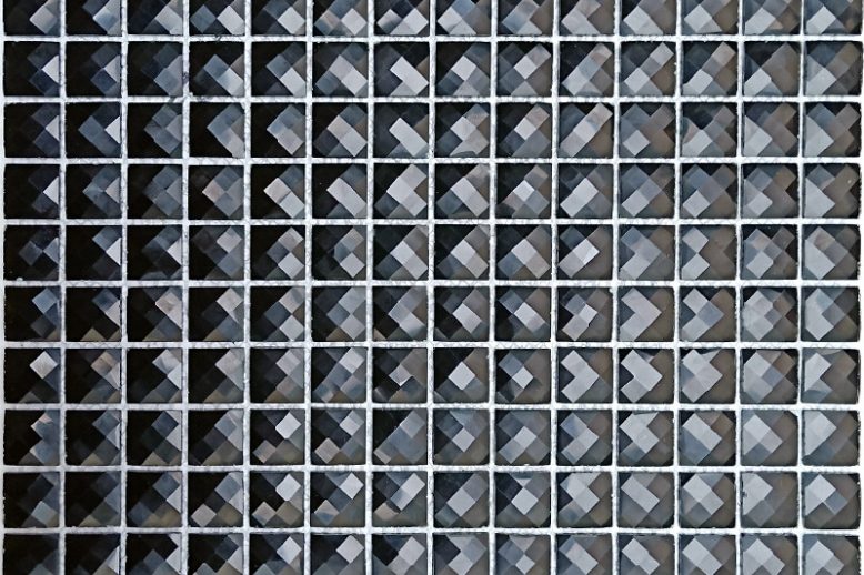 Custom glass mosaic tiles for personalized home decor (7)