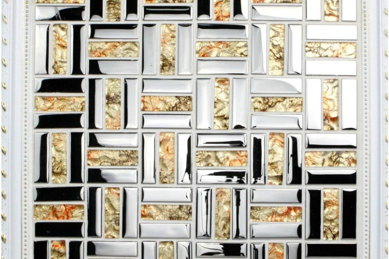 Custom glass mosaic tiles for unique swimming pool designs (4)