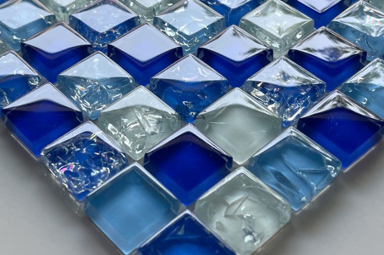 Durable custom glass pool tiles for long lasting beauty (1)