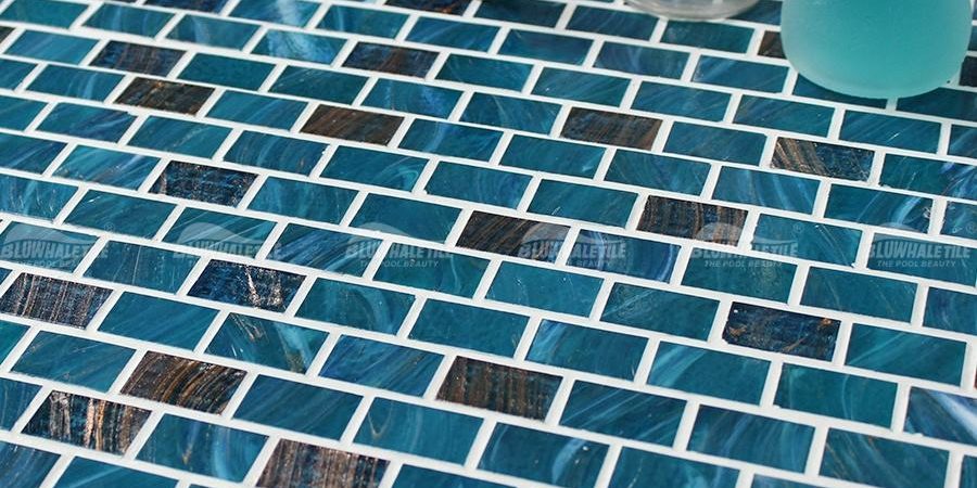 Elegant custom glass subway tiles for interiors (1)