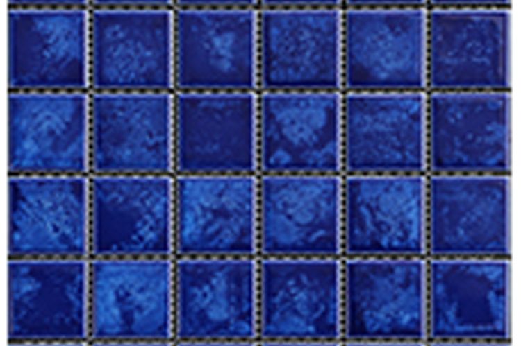 High quality custom glass pool tiles for your backyard (1)