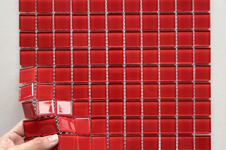 Wholesale glass mosaic tiles for luxurious swimming pools (1)